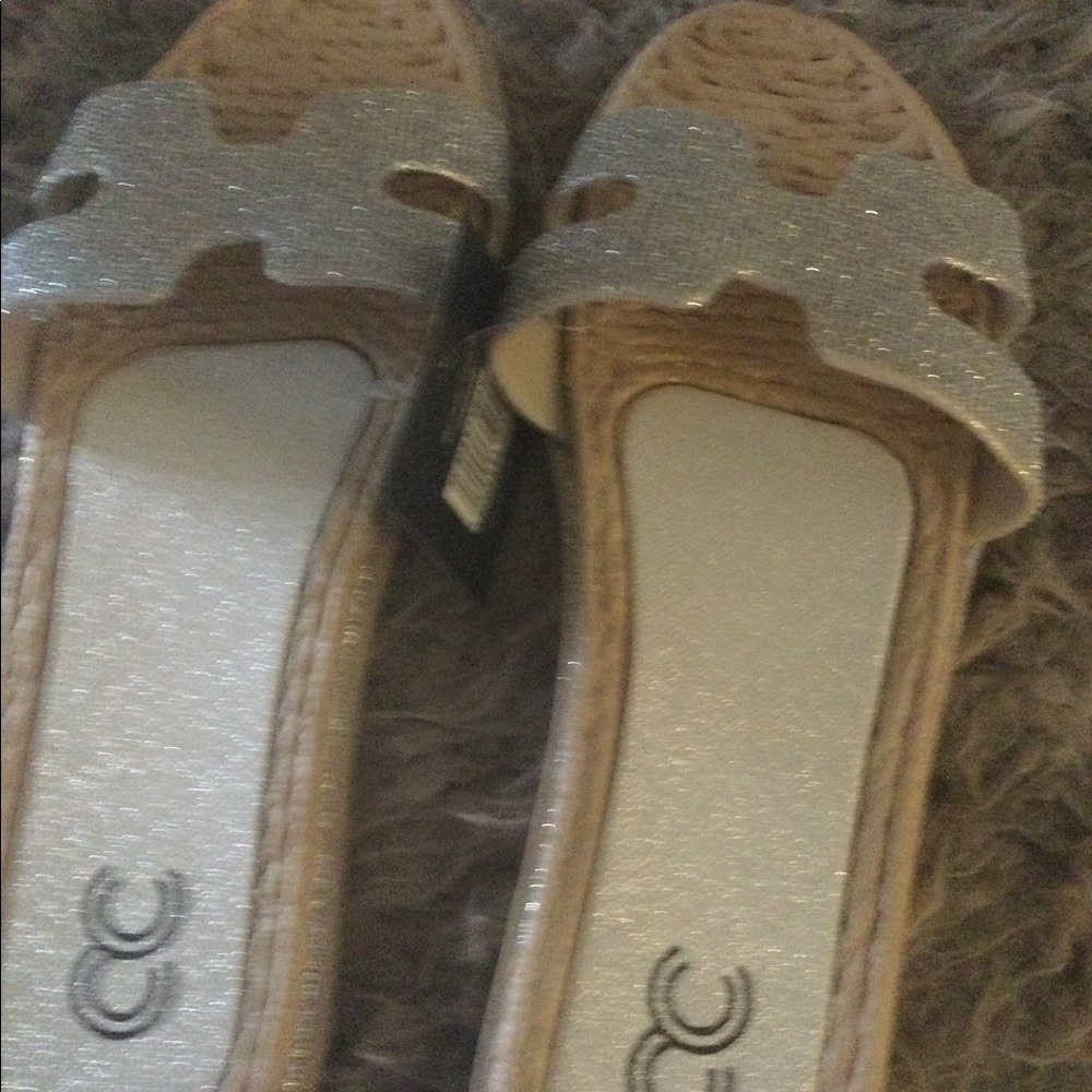 𝅺copy - Cindy Claire original new never worn grey glitter sandals size 11